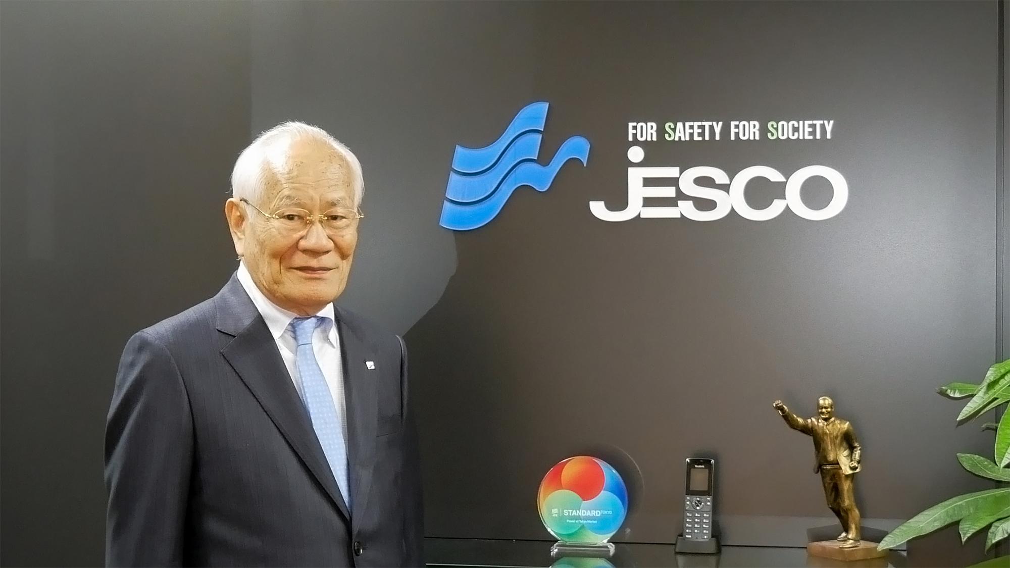JESCOHD、太陽光発電設備工事が収益に寄与、売上高は前年比＋7％、純利益は前年比＋130％の着地