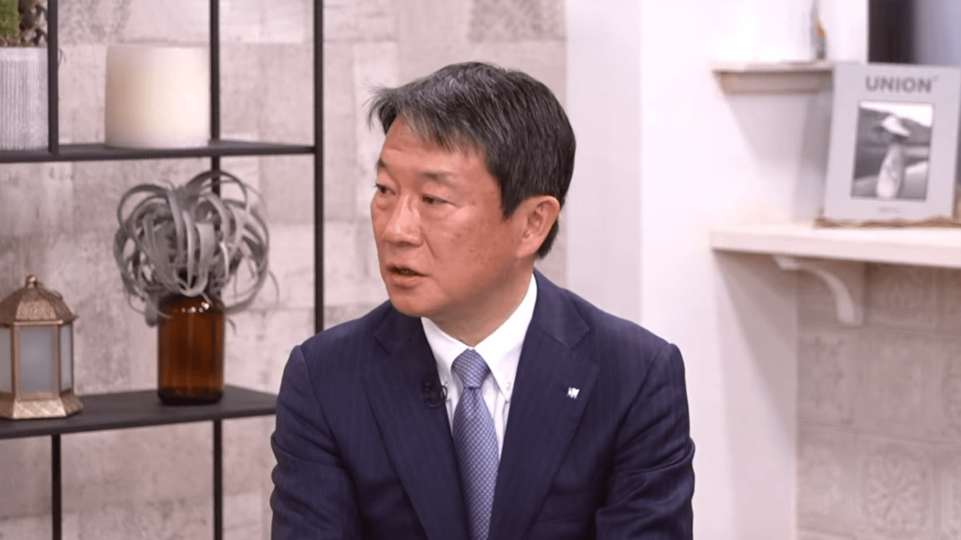 【QAあり】明和産業、旧三菱商事の化工品関連部門から発足、安定した収益・財務基盤を確立　2025年度には連結純利益26億円を目指す