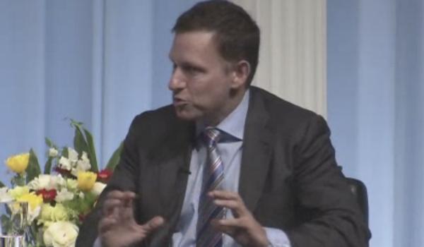 「競争するな。独占しろ」 PayPal創業者ピーター・ティールが語る、成功するビジネスの鉄則