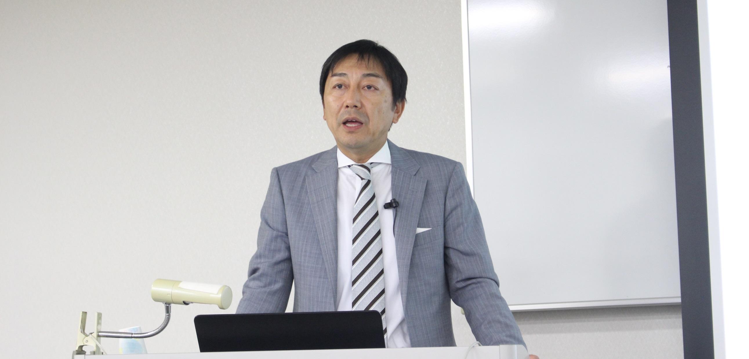 お墓はネットで選ぶ時代　東証1部上場の鎌倉新書、18年上期は上振れ